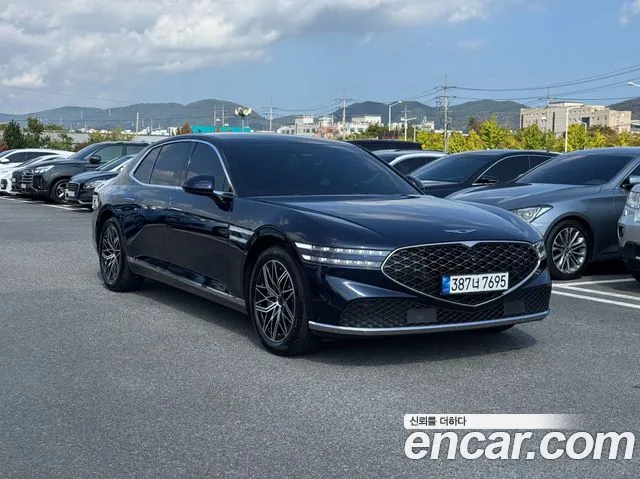 Фотография автомобиля — Genesis G90 RS4