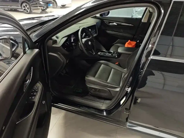 Buick Envision Plus — Фото автомобиля 15
