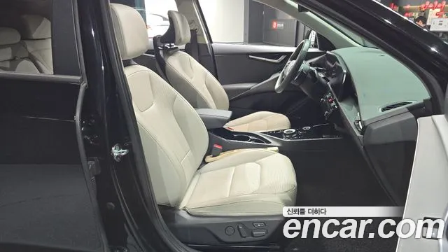 Kia Niro The All New — Фото автомобиля 18