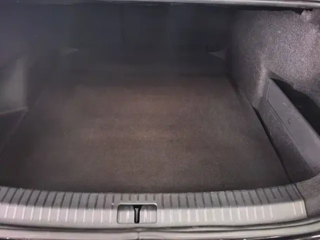 Volkswagen Passat — Фото автомобиля 4