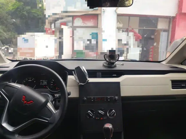 Wuling Zhengcheng — Фото автомобиля 12