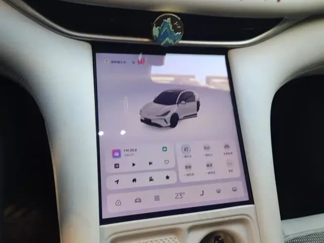 IM Motors LS6 — Фото автомобиля 13