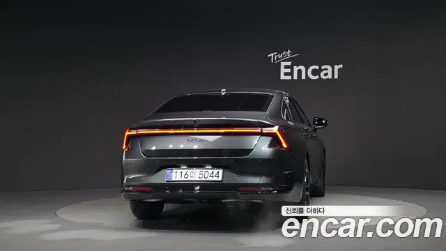 Kia K8 (New) Hybrid — Фото автомобиля 4