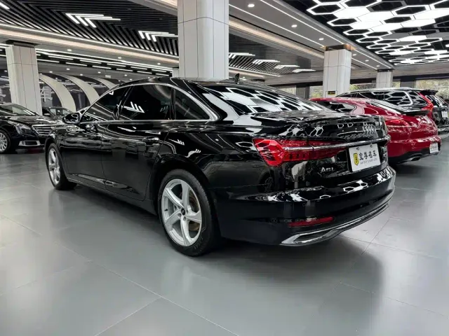 Audi A6L — Фото автомобиля 5