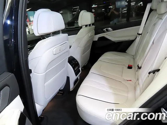 BMW X5 xDrive 40i M Sport — Фото автомобиля 7
