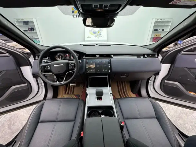 Land Rover Range Rover Velar — Фото автомобиля 11