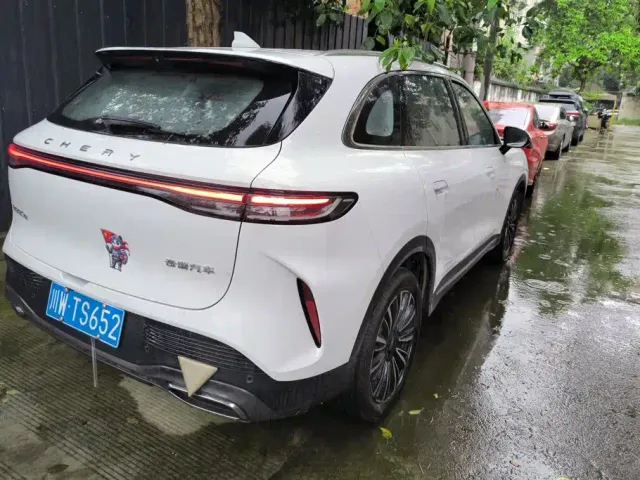 Chery Tiggo 8 — Фото автомобиля 3