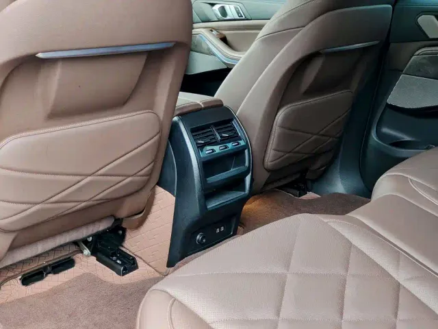BMW X5 — Фото автомобиля 9