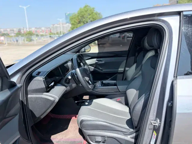 BYD Qin L — Фото автомобиля 9