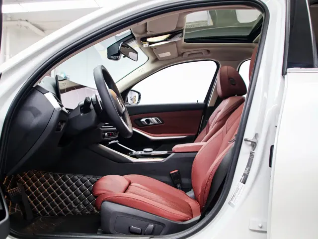 BMW 3 Series — Фото автомобиля 12