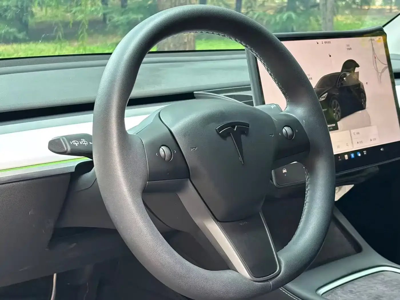 Tesla Model Y 2024 Rear-Wheel Drive Version — Фото автомобиля 7