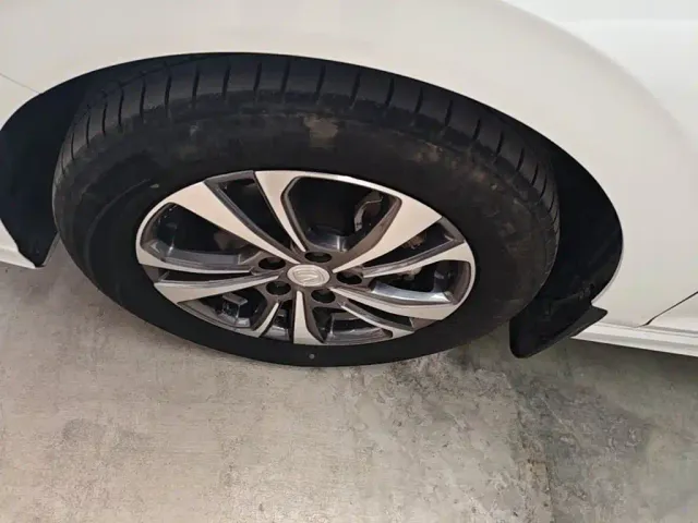 Changan Eado — Фото автомобиля 22