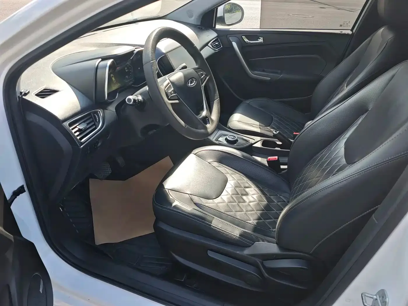 Chery New Energy Arrizo e 2022 Travel Edition — Фото автомобиля 4
