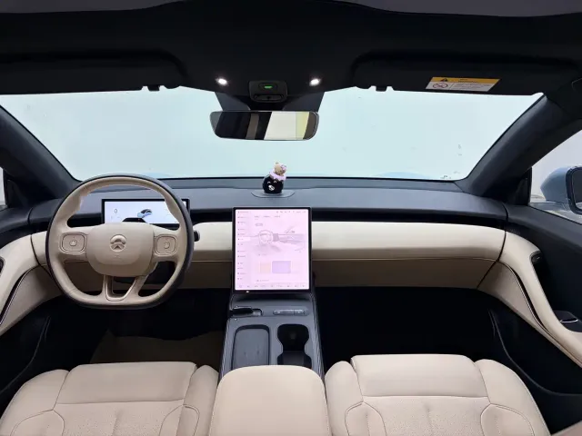 Nio ET5 — Фото автомобиля 9
