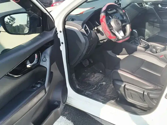 Nissan Qashqai — Фото автомобиля 15