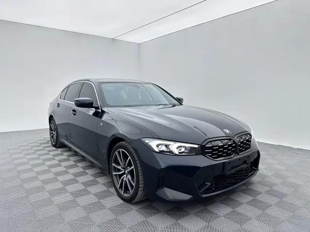 BMW BMW 3 Series 2023 320Li M Sport Package — Фото автомобиля 3