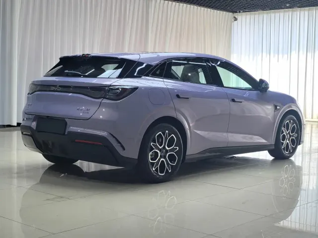 BYD Seal 06 GT — Фото автомобиля 3