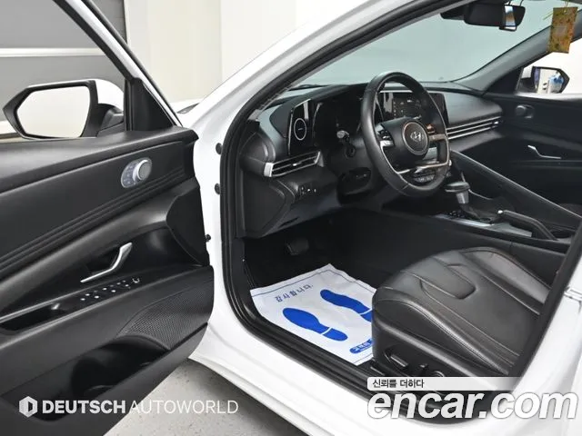 Hyundai Avante CN7 — Фото автомобиля 11