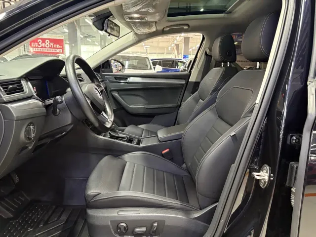Skoda Superb — Фото автомобиля 4