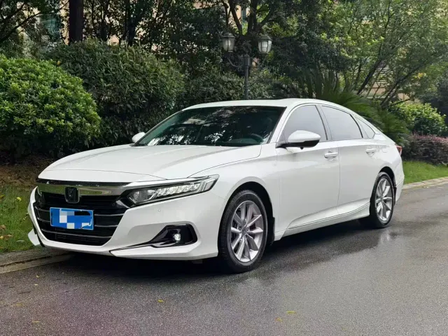 Honda Accord — Фото автомобиля 2