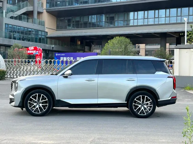 GAC Trumpchi GS8 — Фото автомобиля 5