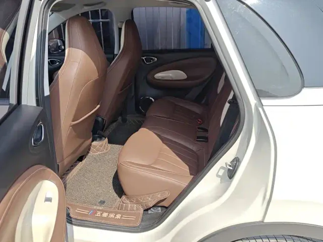 Wuling Bingo — Фото автомобиля 11