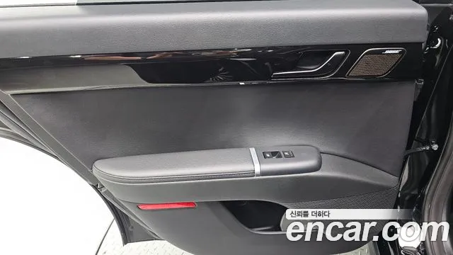 Hyundai Grandeur GN7 — Фото автомобиля 14
