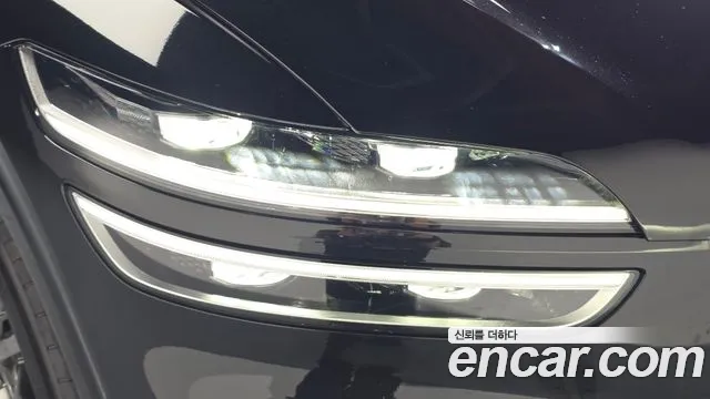 Genesis GV70 — Фото автомобиля 7