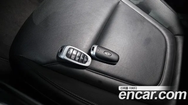 Hyundai Tucson Tucson (NX4) Дизель 2.0 4WD — Фото автомобиля 14