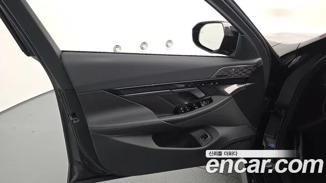 BMW M5 G90 — Фото автомобиля 13