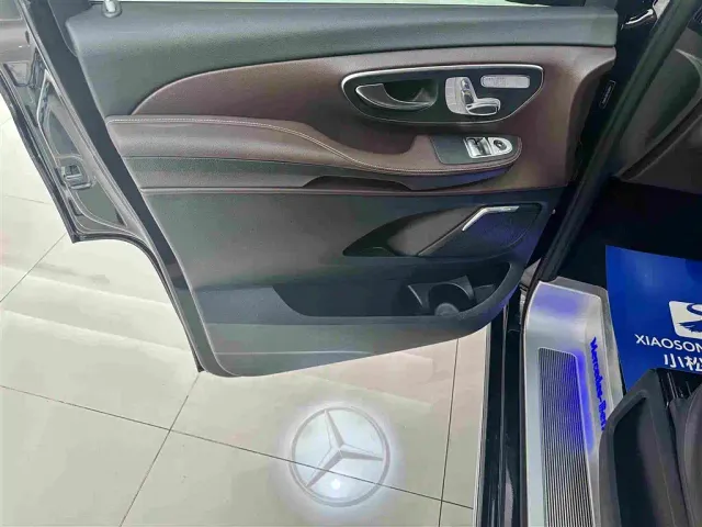 Mercedes-Benz V-Class — Фото автомобиля 6