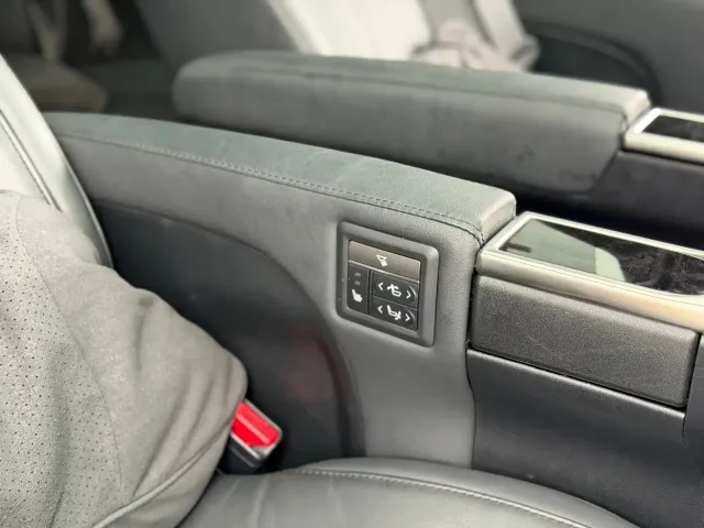 Toyota Vellfire — Фото автомобиля 14
