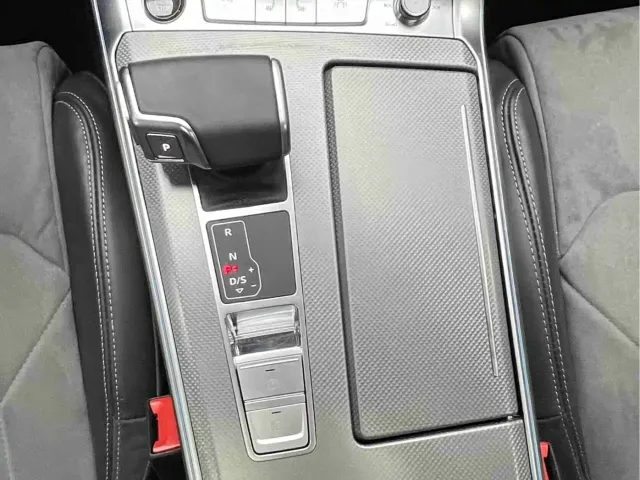 Audi A6L — Фото автомобиля 16