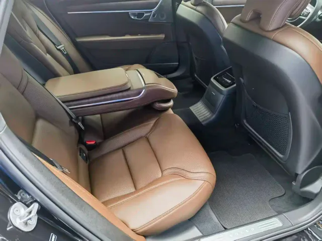 Volvo S90 — Фото автомобиля 16