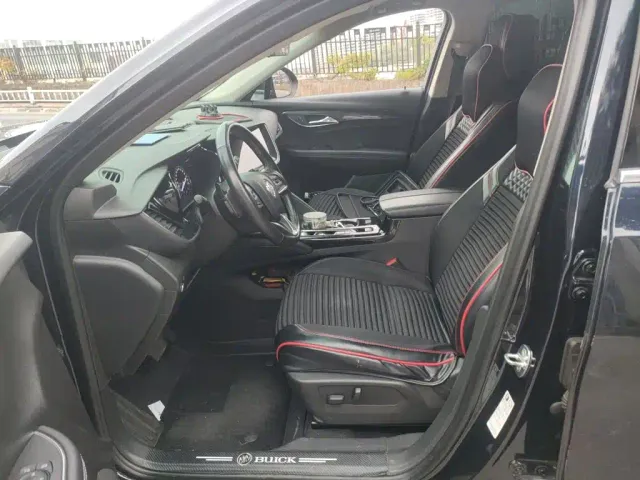 Buick Envision Plus — Фото автомобиля 11