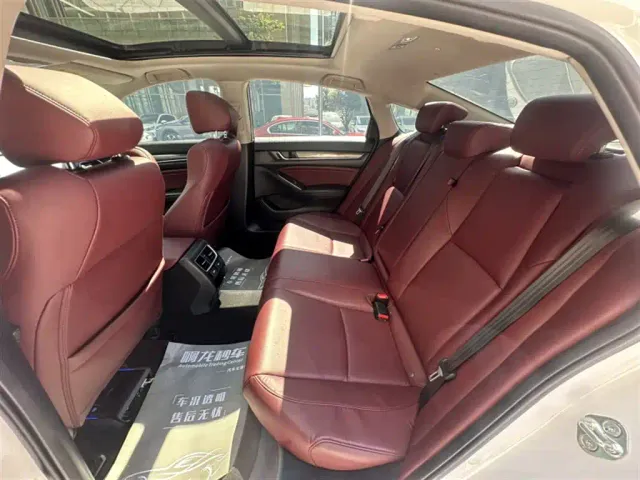 Honda Accord — Фото автомобиля 7