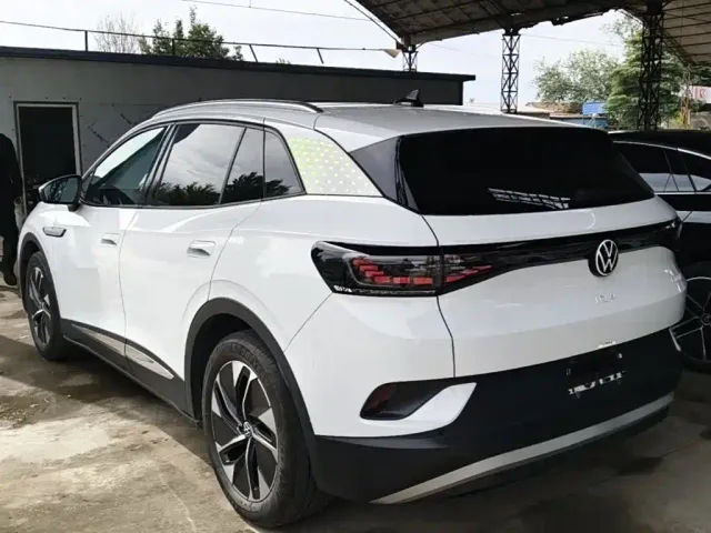 Volkswagen ID.4 Crozz — Фото автомобиля 4