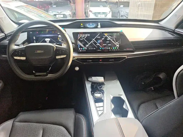 Changan Z6 — Фото автомобиля 5