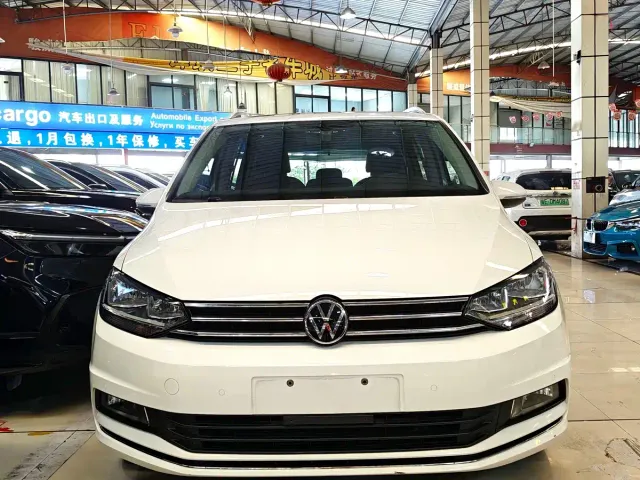 Volkswagen Touran — Фото автомобиля 2