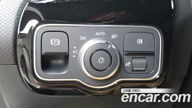 Mercedes-Benz A-Class W177 — Фото автомобиля 13