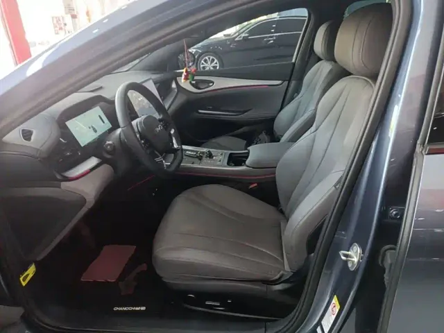 BYD Seal 07 DM-i — Фото автомобиля 14