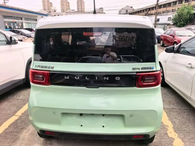 Wuling Hongguang Mini EV — Фото автомобиля 5