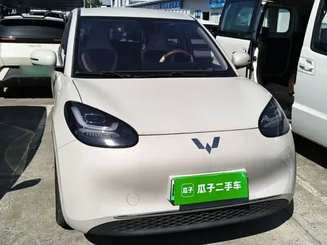 Wuling Bingo — Фото автомобиля 2
