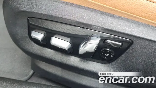BMW 5 Series G30 — Фото автомобиля 26