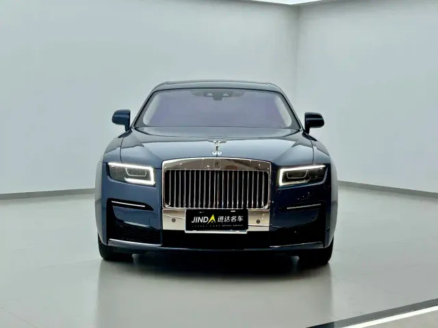 Rolls-Royce Ghost — Фото автомобиля 2