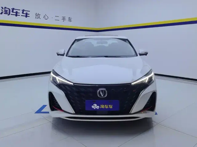 Changan Eado — Фото автомобиля 2