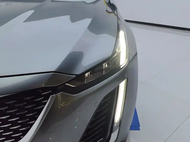 Cadillac CT5 — Фото автомобиля 5