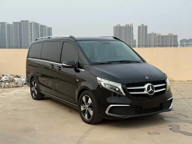 Фотография автомобиля — Mercedes-Benz V-Class
