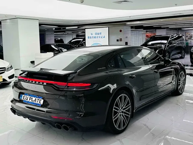 Porsche Panamera — Фото автомобиля 6