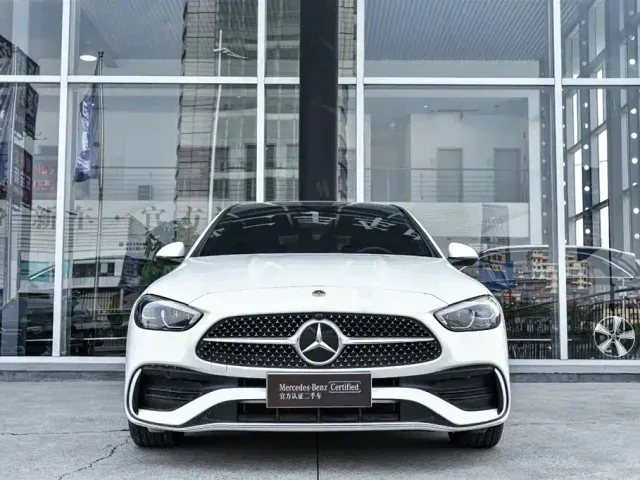 Mercedes-Benz C-Class — Фото автомобиля 3